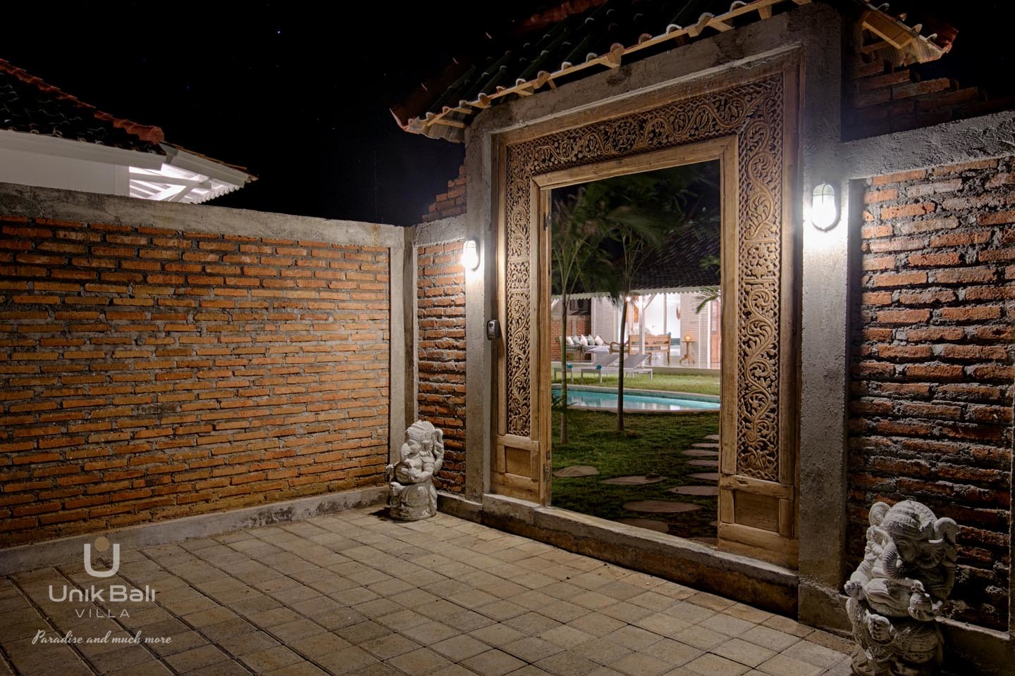 Unik Bali Villa Casa Maiko A Louer 59 Entrée Nuit