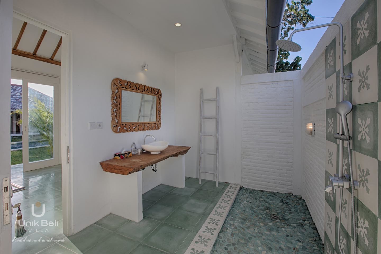 Unik Bali Villa Casa Maiko For Sale 55 Bathroom 04 View1