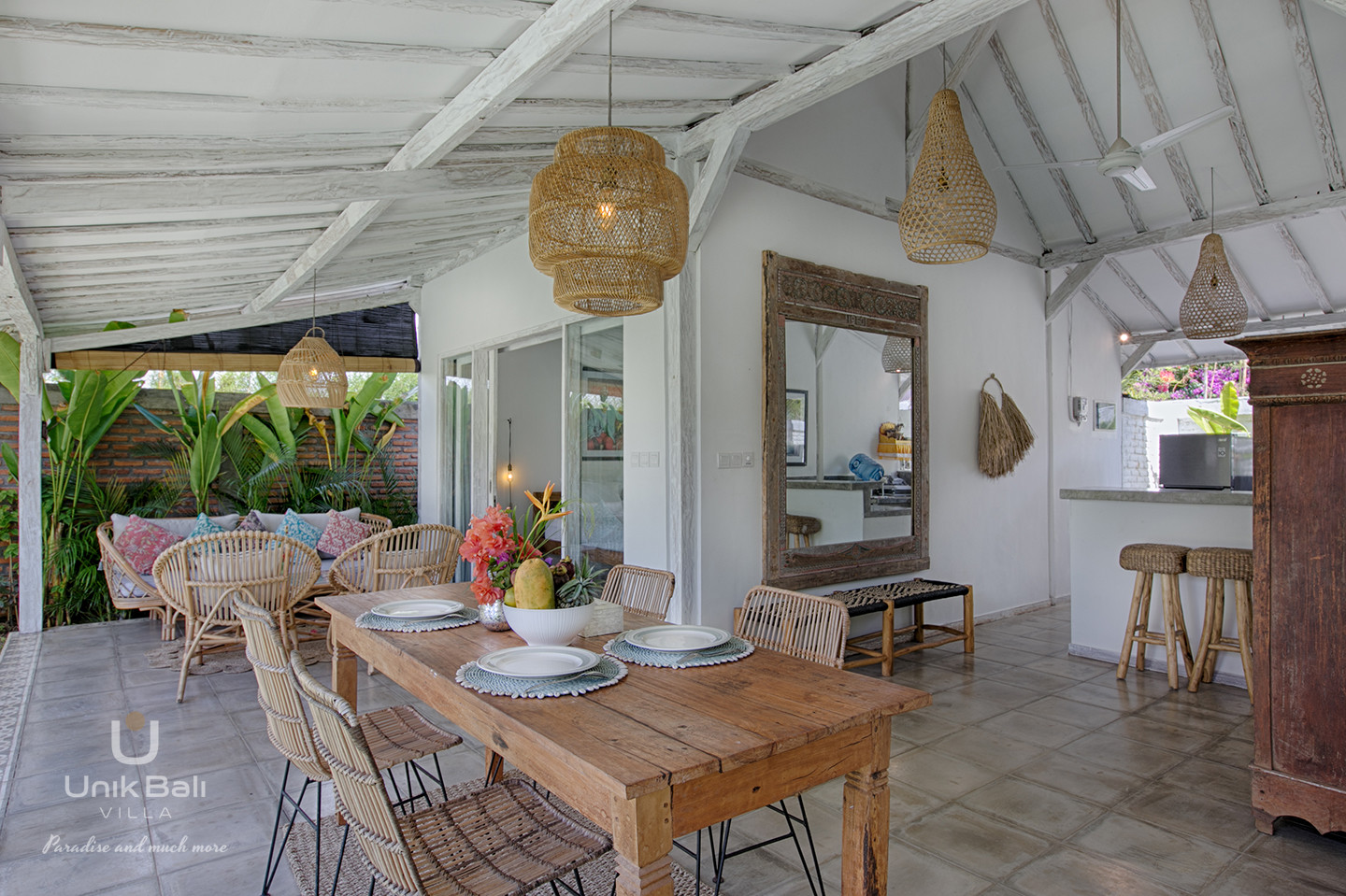 Unik Bali Villa Grey Blue Damai For Rent 13 Dining Area Grey