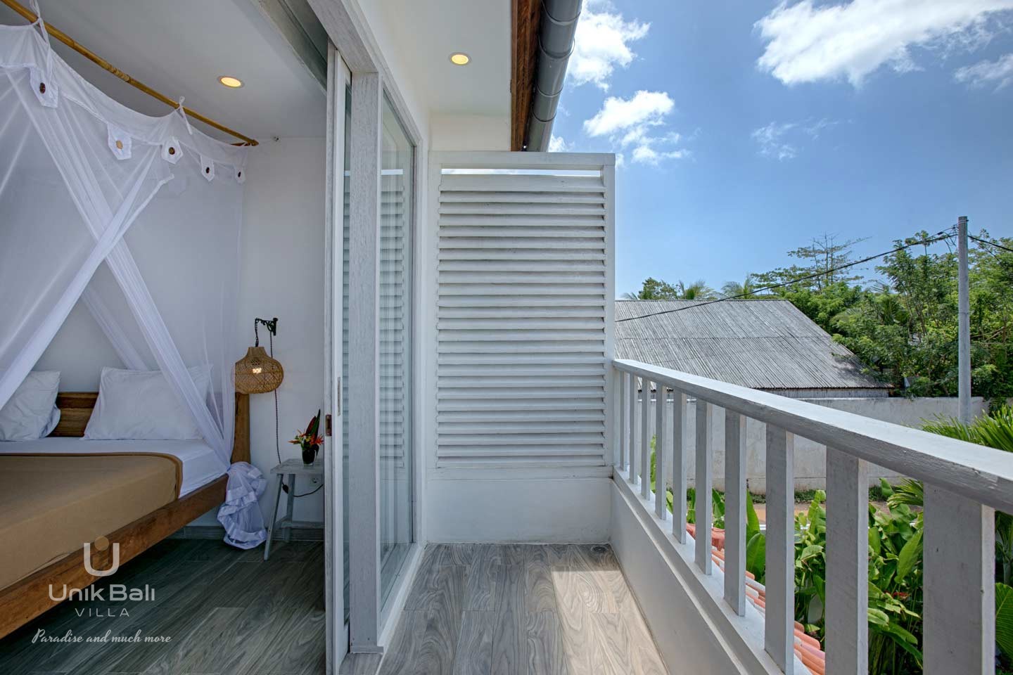 unik-bali-villa-for-rent-shiva-serenity-balcony-first-floor
