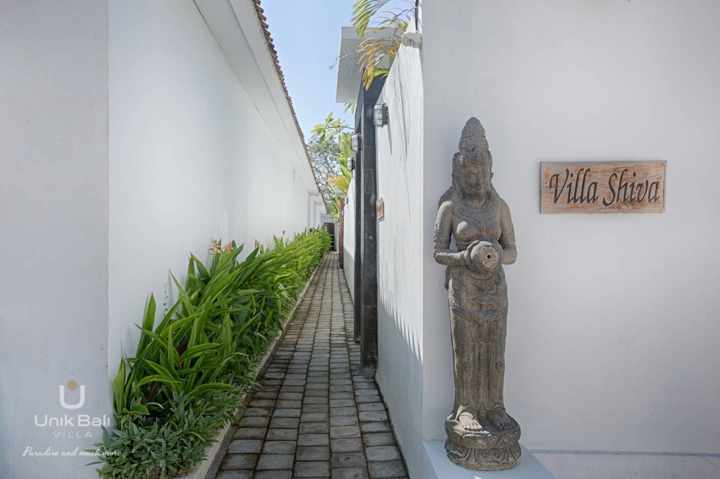 unik-bali-villa-for-rent-shiva-serenity-private-entance