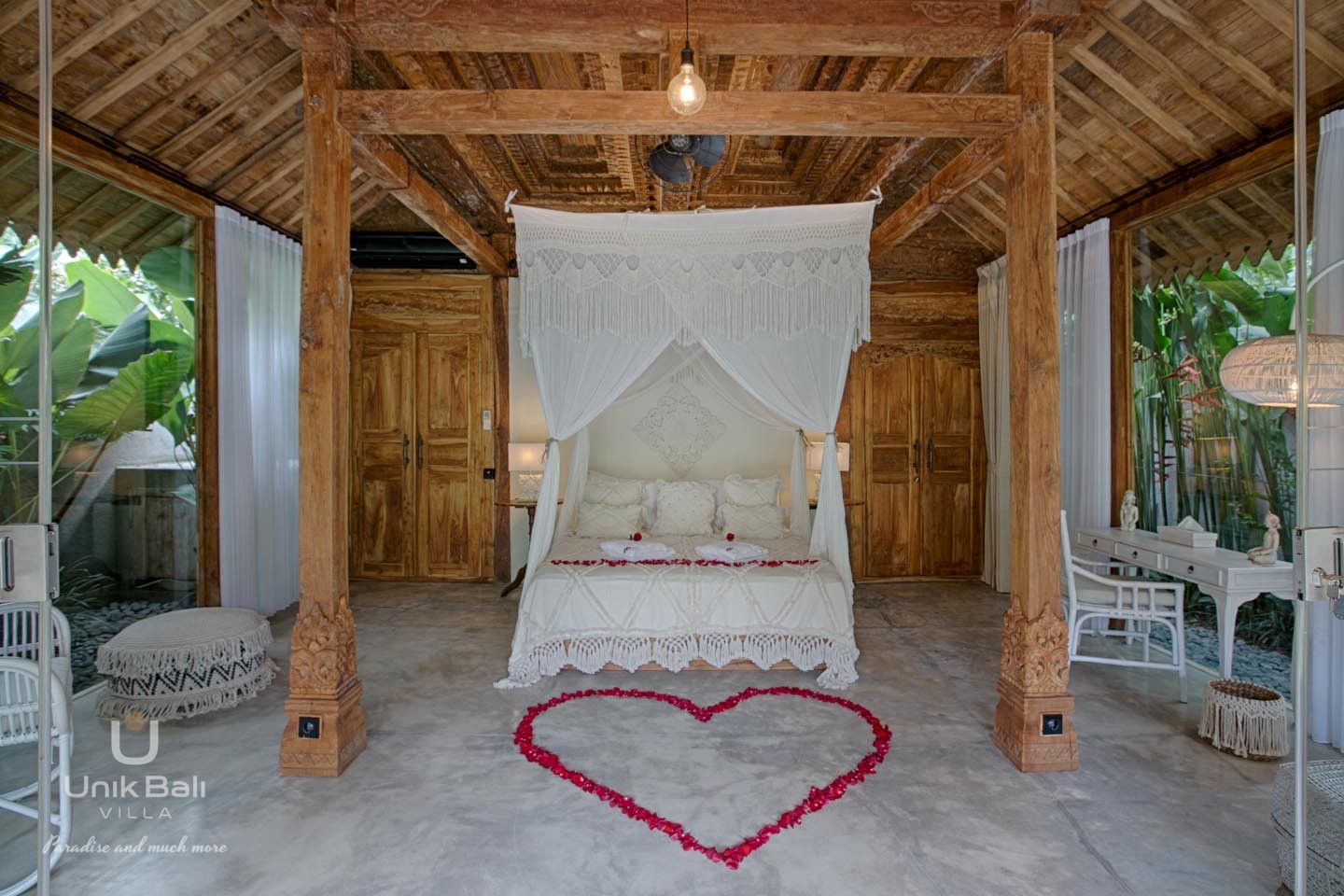 unik-bali-villa-for-rent-suite-white-matanai-honeymoon-bali