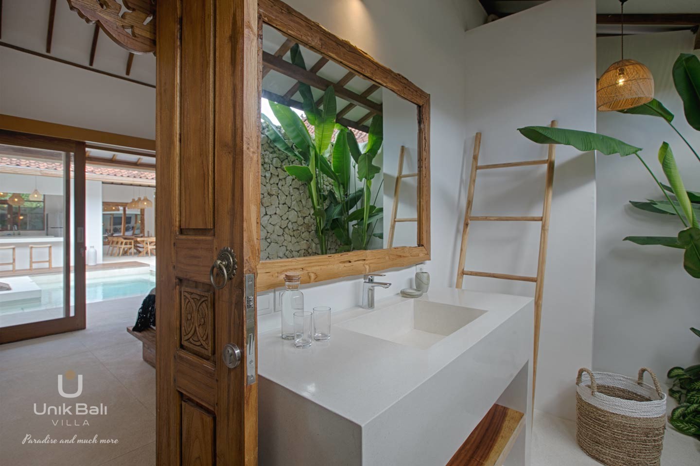 unik-bali-villa-nina-for-rent-private-bathroom-cozy-home